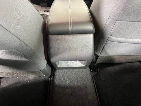 Used 2024 Nissan Altima 2.5 SV AWD/4WD image 35