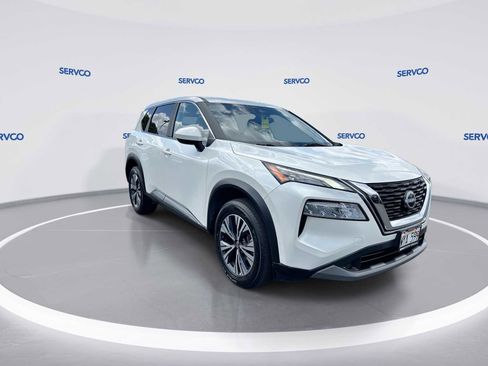 Used 2023 Nissan Rogue SV FWD image 2