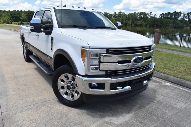 Used 2019 Ford F250 Lariat w/ Lariat Ultimate Package AWD/4WD image 2
