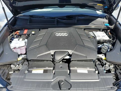 Used 2023 Audi Q8 Premium Plus w/ Premium Plus Package AWD/4WD image 13