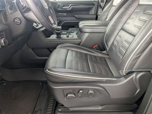 Used 2023 GMC Sierra 1500 AT4X image 14