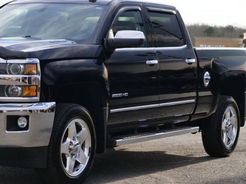 Used 2015 Chevrolet Silverado 2500 LTZ w/ Duramax Plus Package image 30
