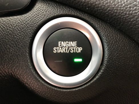 Used 2024 Chevrolet Equinox LT FWD image 29
