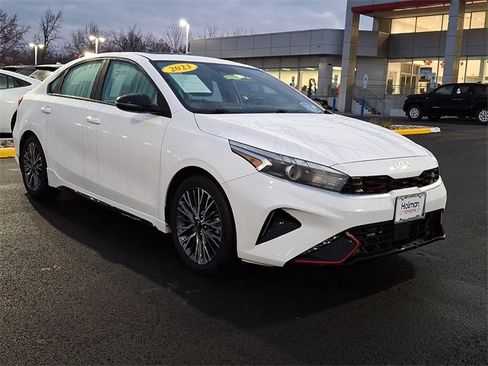 Used 2023 Kia Forte GT-Line w/ GT-Line Premium Package image 2