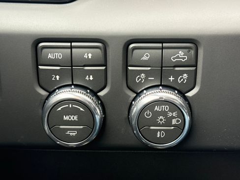 New 2026 GMC Sierra 2500 Denali w/ Denali Reserve Package AWD/4WD image 25