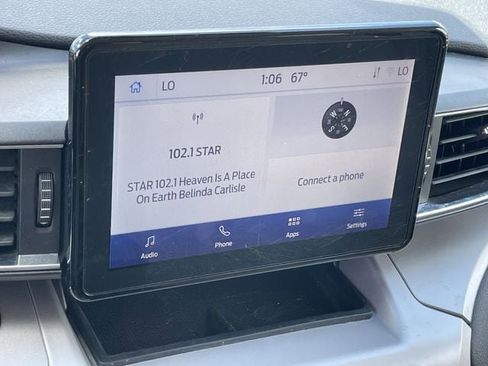 Used 2024 Ford Explorer XLT w/ Equipment Group 202A image 18