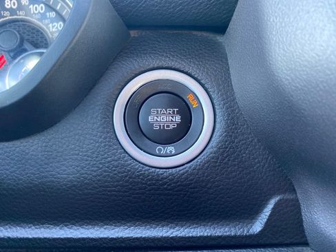 Used 2023 RAM 1500 Laramie AWD/4WD image 21
