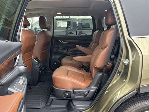 Used 2025 Subaru Ascent Touring w/ Popular Package #1 image 20