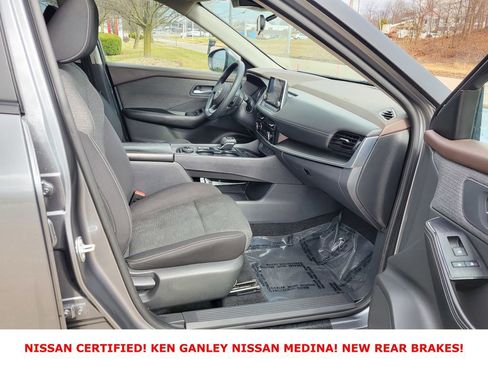 Certified 2023 Nissan Rogue SV image 48