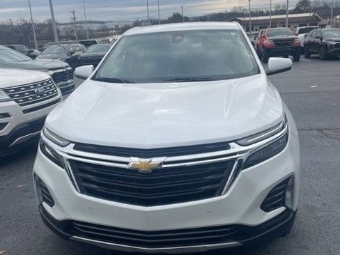 Used 2022 Chevrolet Equinox LT image 2