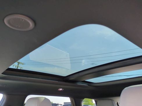 New 2026 Land Rover Range Rover Evoque S image 17