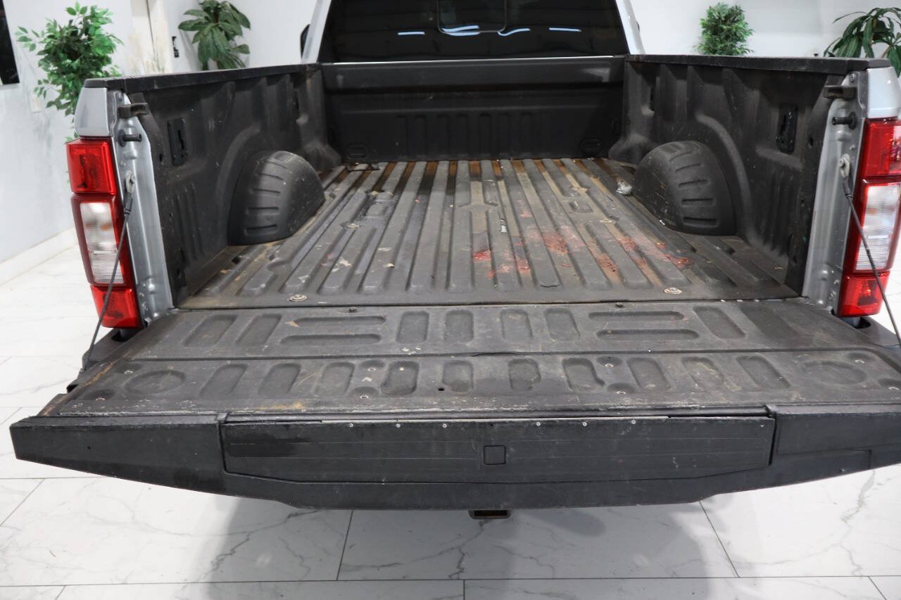 Used 2021 Ford F350 XLT w/ XLT Premium Package AWD/4WD image 34