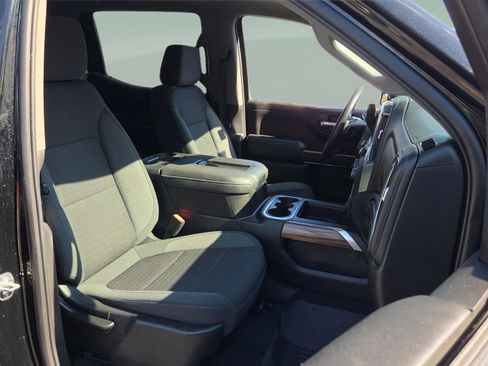 Used 2021 Chevrolet Silverado 1500 LT Trail Boss w/ Bed Protection Package image 16