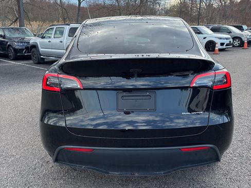 Used 2025 Tesla Model Y Long Range AWD/4WD image 5