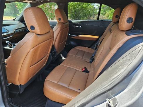 Used 2023 Cadillac XT4 Sport FWD image 10