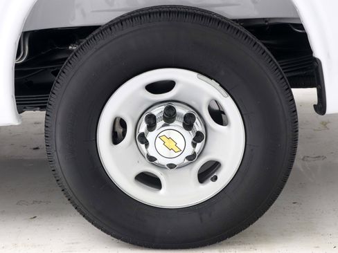 Used 2025 Chevrolet Express 3500 LT w/ LT Preferred Equipment Group RWD image 29