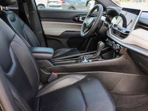 Used 2025 Jeep Compass Limited AWD/4WD image 16