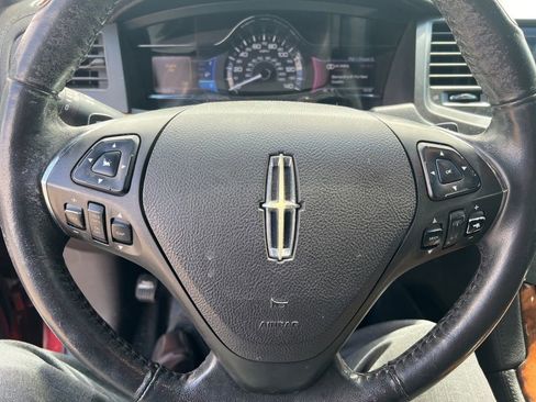 Used 2013 Lincoln MKS AWD image 9