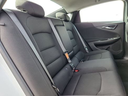 Used 2024 Chevrolet Malibu LT image 17