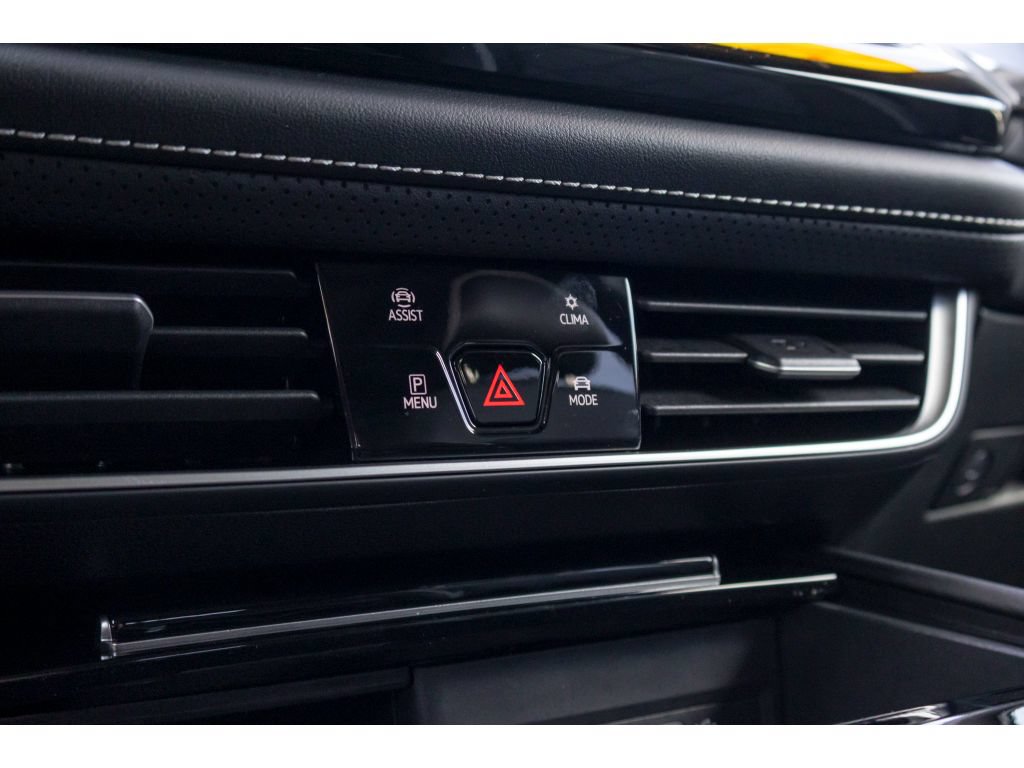 Used 2024 Volkswagen Atlas Cross Sport SEL Premium R-Line AWD/4WD image 28