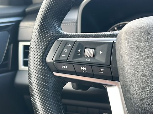 Used 2024 Mitsubishi Outlander SE image 30