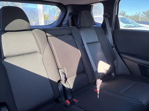 Used 2022 Mitsubishi Outlander ES image 8