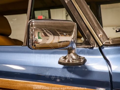 Used 1987 Jeep Grand Wagoneer AWD/4WD image 54