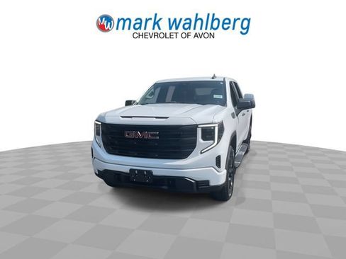 Used 2024 GMC Sierra 1500 Pro w/ Graphite Edition AWD/4WD image 3