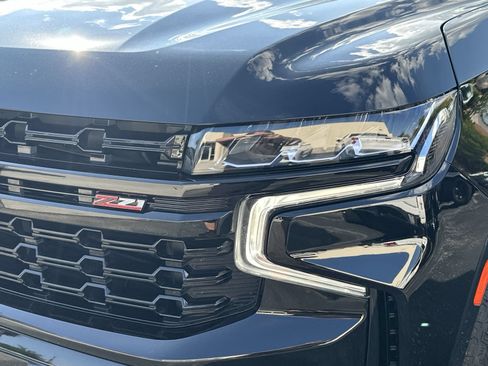 Used 2024 Chevrolet Tahoe Z71 w/ Luxury Package AWD/4WD image 11