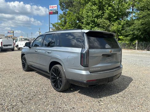Used 2025 Cadillac Escalade Sport w/ Touring Package AWD/4WD image 3