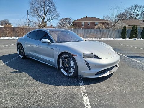 Used 2020 Porsche Taycan Turbo image 8