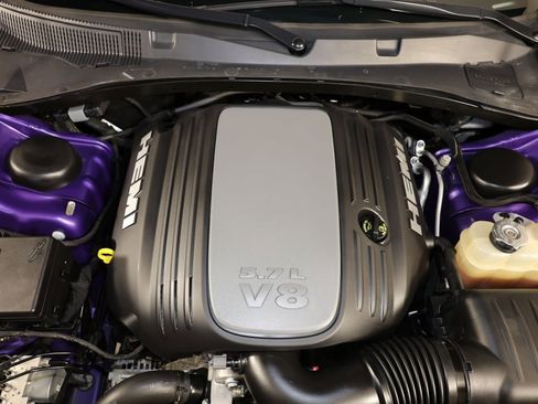 Used 2019 Dodge Charger R/T w/ Blacktop Package RWD image 35
