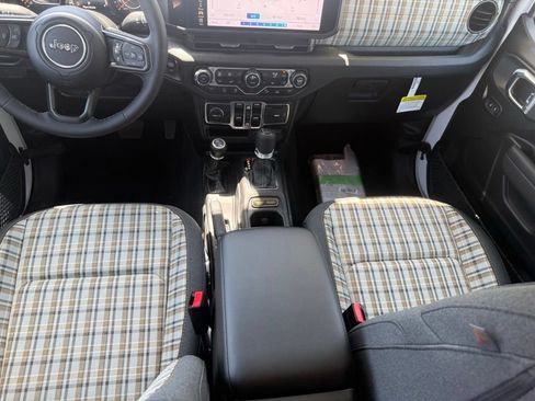 New 2026 Jeep Gladiator Sport AWD/4WD image 36