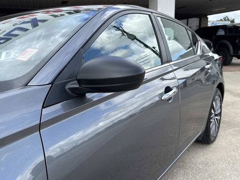 Used 2025 Nissan Altima 2.5 SV image 7