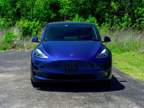 Used 2022 Tesla Model Y Long Range AWD/4WD image 4