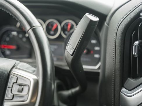 Used 2022 Chevrolet Silverado 1500 LT Trail Boss w/ LPO, Dark Essentials Package AWD/4WD image 28