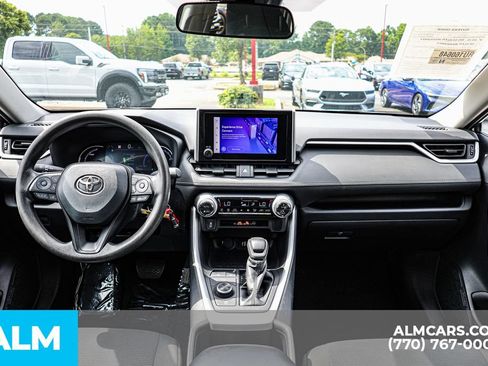 Used 2024 Toyota RAV4 LE AWD/4WD image 29