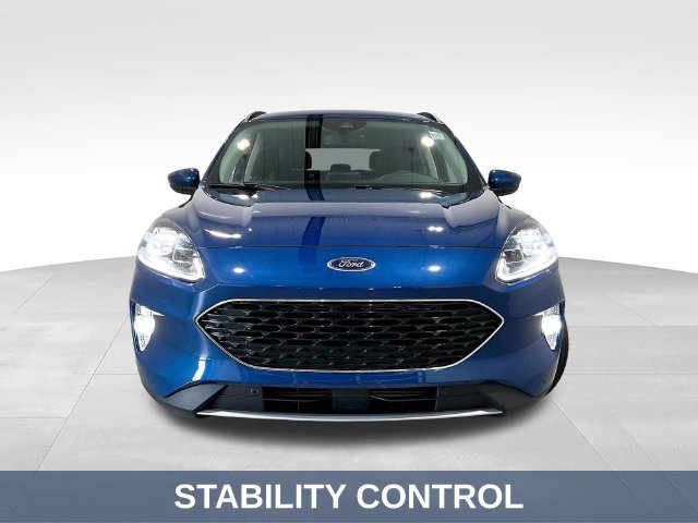 Used 2022 Ford Escape Titanium w/ Class II Trailer Tow Package AWD/4WD image 3