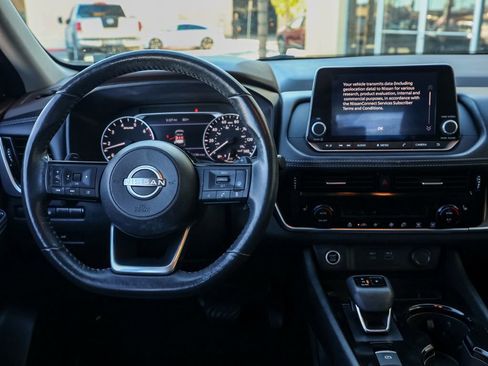 Used 2023 Nissan Rogue SV w/ SV Premium Package image 27