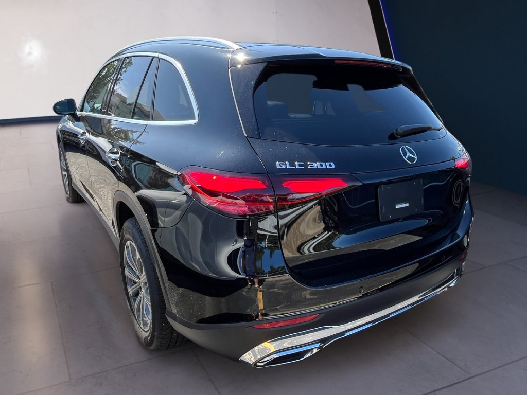 Certified 2026 Mercedes-Benz GLC 300 4MATIC image 3
