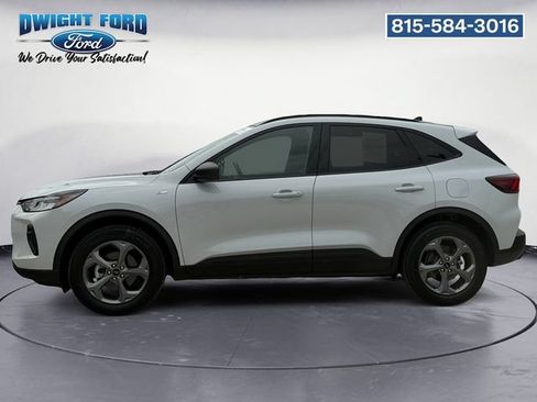 Certified 2025 Ford Escape ST-Line w/ Tech Pack #1 AWD/4WD image 2