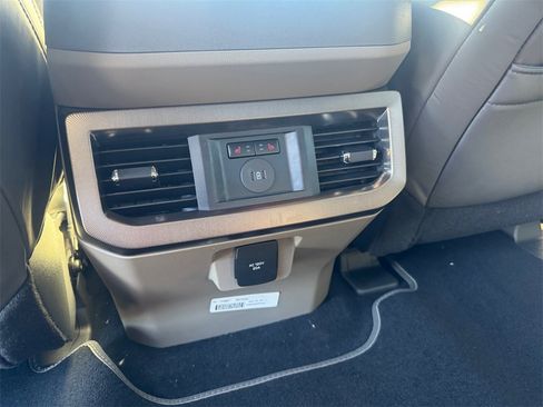 New 2026 Ford F350 Platinum w/ Platinum Plus Package image 24