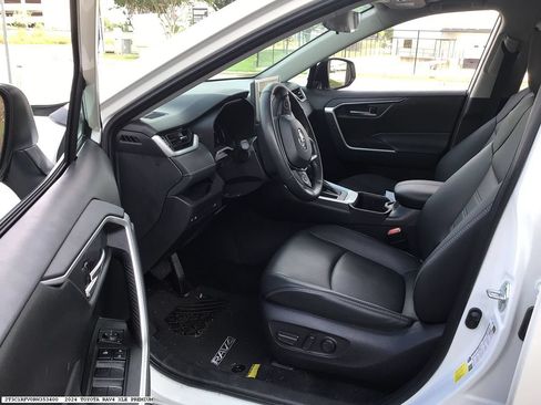 Used 2024 Toyota RAV4 XLE Premium FWD image 7