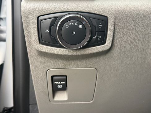 Used 2018 Ford F150 XL w/ Equipment Group 101A Mid RWD image 11