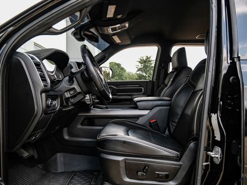 Used 2022 RAM 3500 Laramie w/ Night Edition image 39