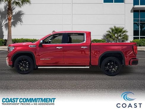 Used 2023 GMC Sierra 1500 Denali w/ Denali Reserve Package AWD/4WD image 9
