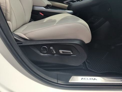 Certified 2025 Acura RDX SH-AWD image 38