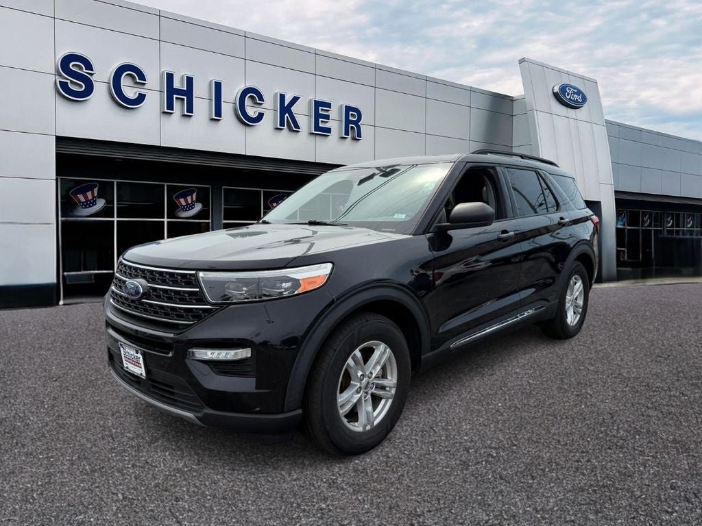 Used 2020 Ford Explorer XLT w/ Equipment Group 202A RWD image 4