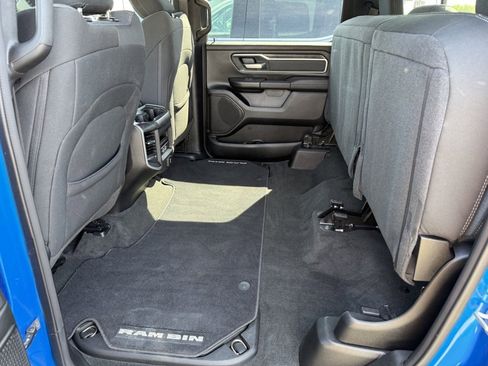 Used 2022 RAM 1500 Big Horn AWD/4WD image 16