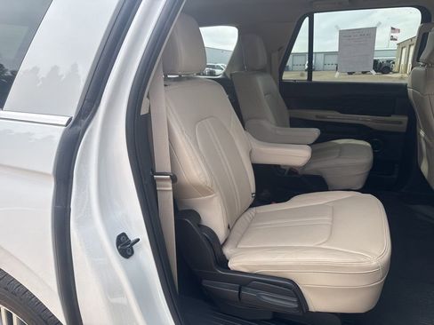 Used 2022 Ford Expedition Max Platinum AWD/4WD image 41